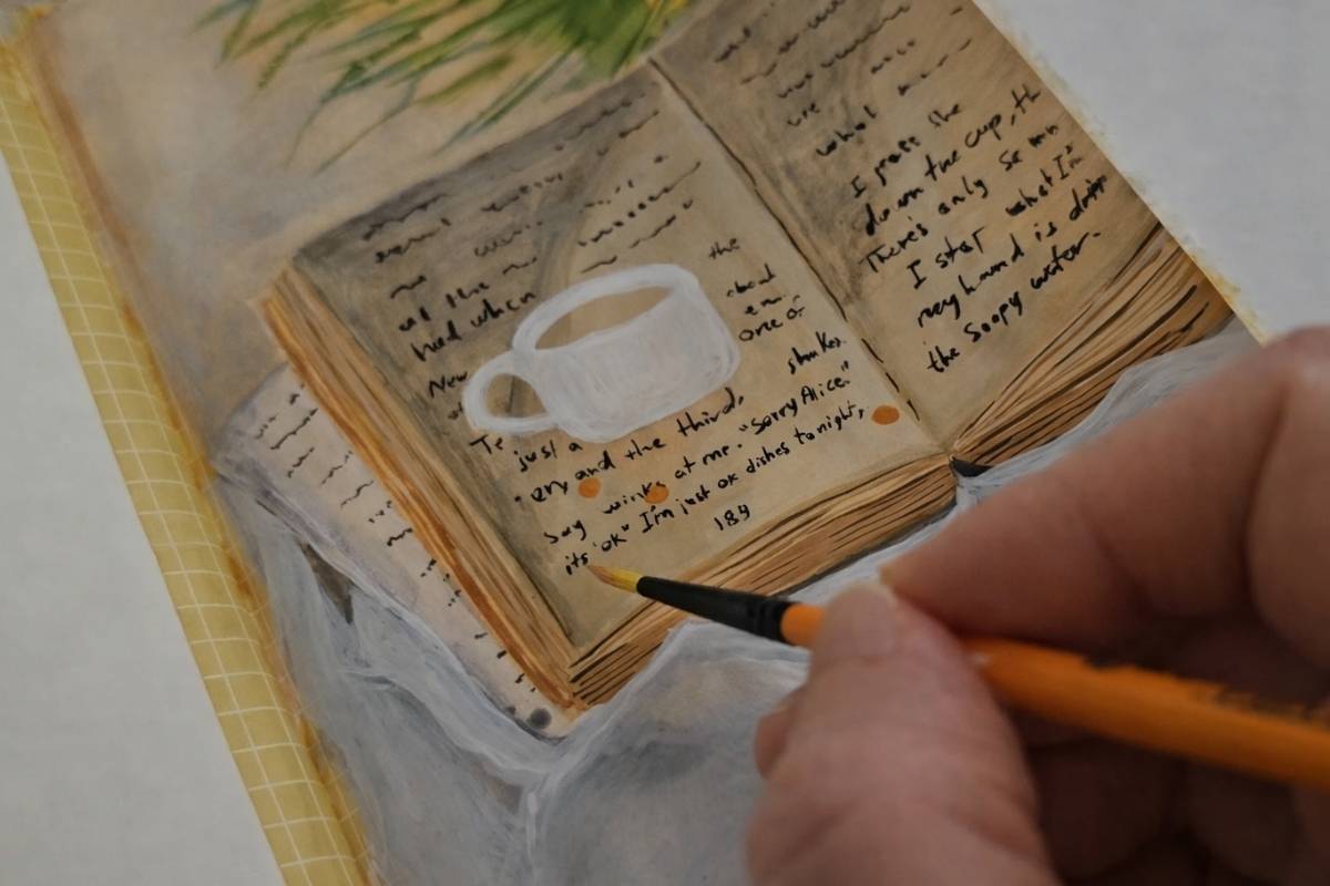 How to Get a Clean, Bright Daisy Look With Gouache